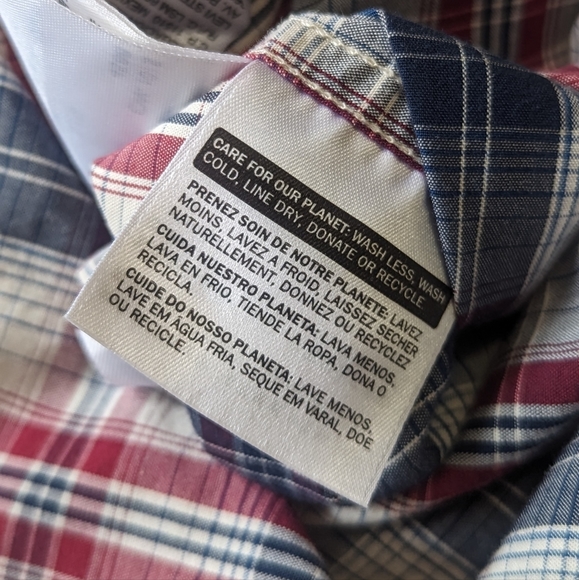 Levi's button down plaid shirt, size large. - Picture 7 of 8